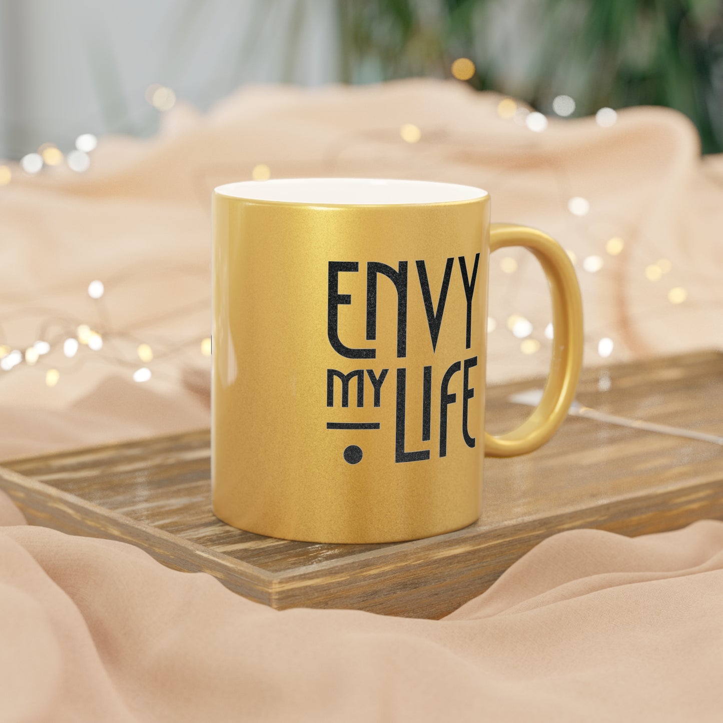 The Golden “UNT” Mug